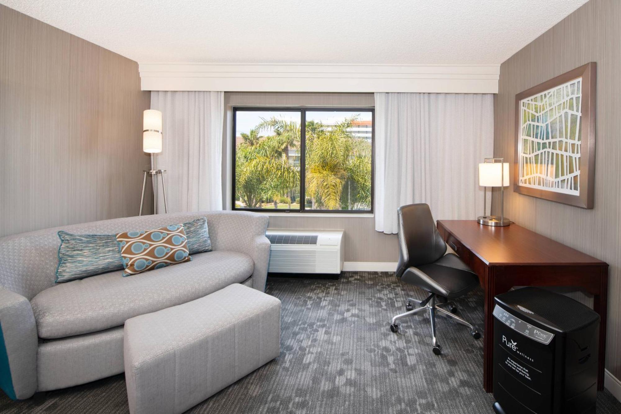 Courtyard By Marriott Oakland Airport Hotel Kültér fotó